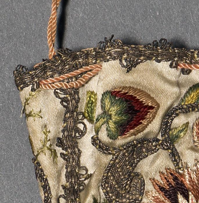 1966.0155 Purse, Detail 3