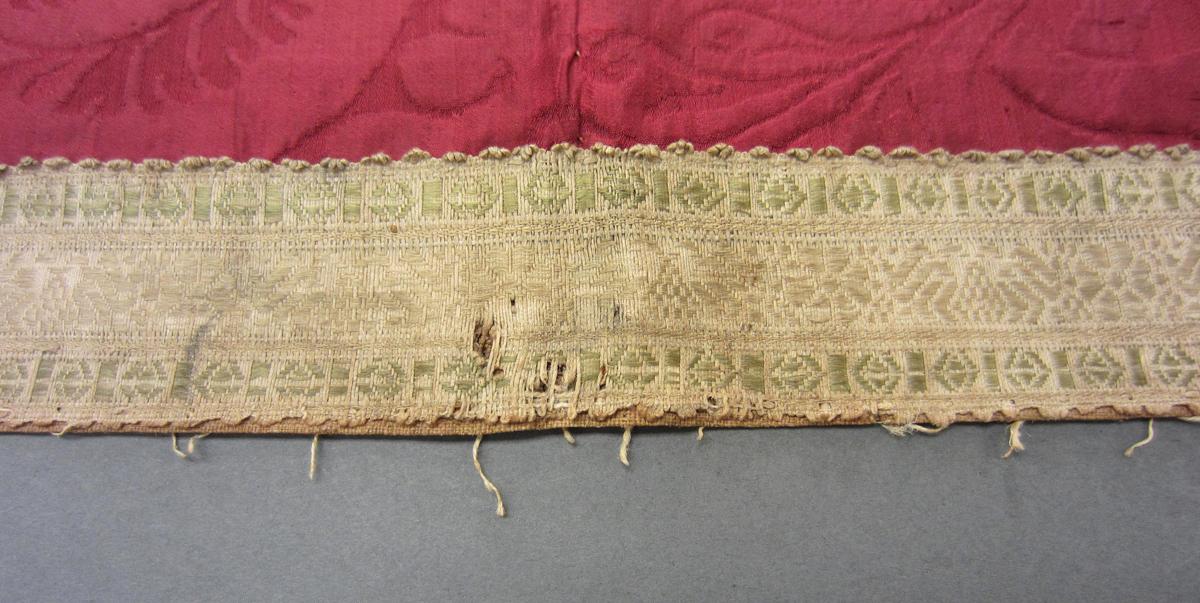 1966.0166 Textile, Wear