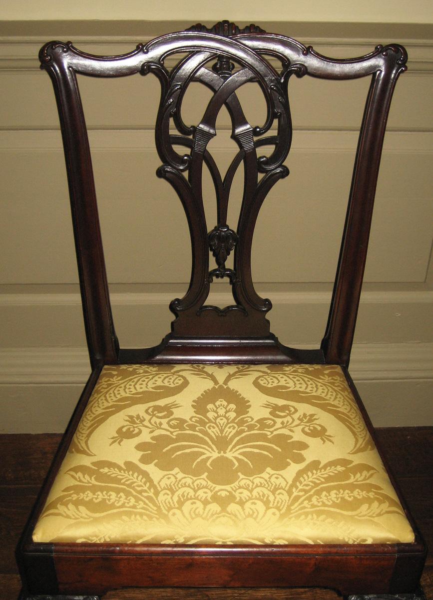1956.0041.001 chair with 1984.0653.006 slip seat view 2