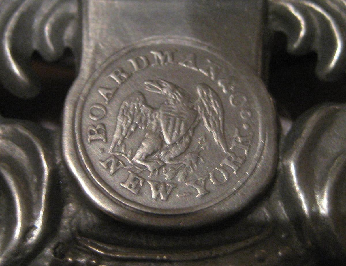 1956.0046.010 Porringer (mark)