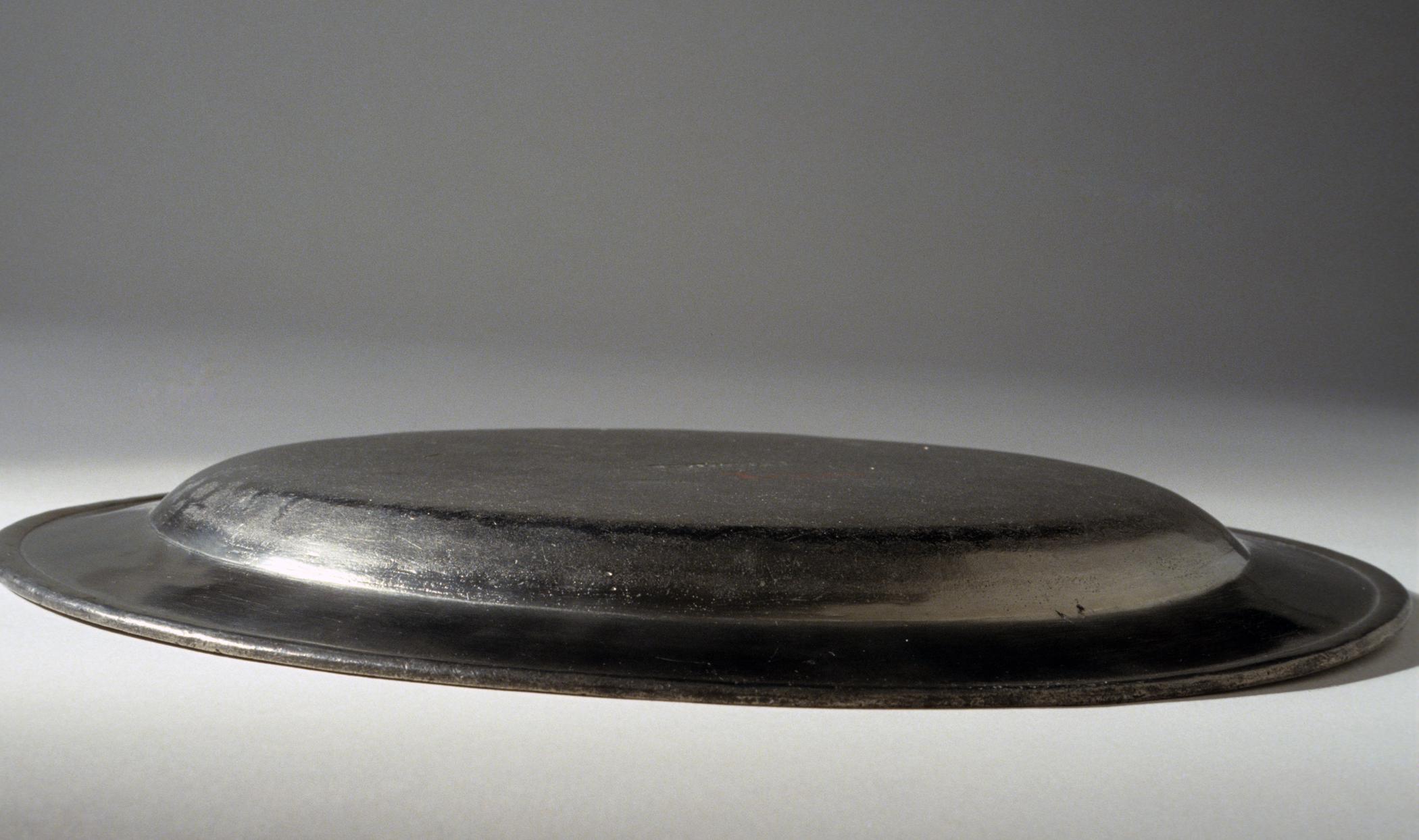 1956.0046.013 Pewter dish (profile)