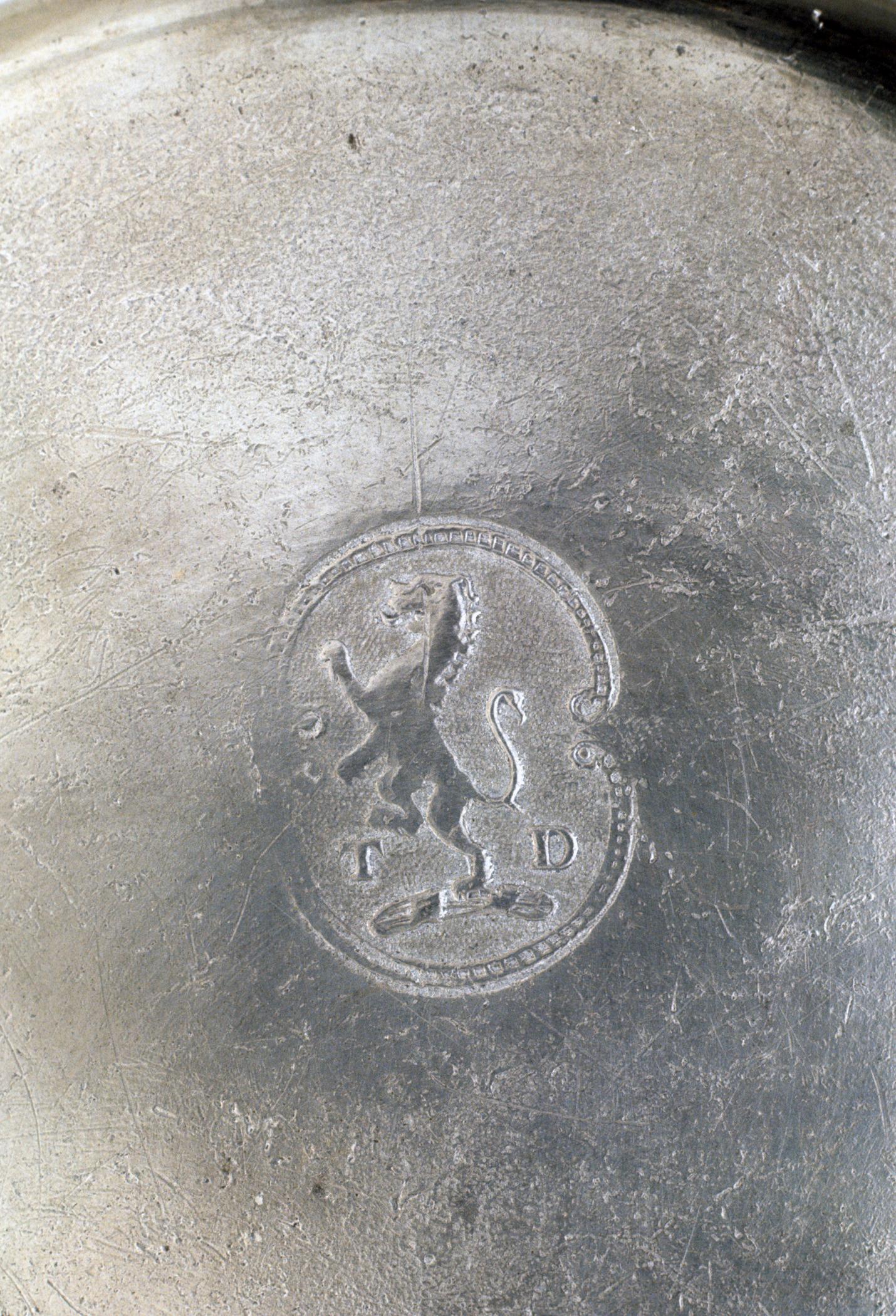 1956.0046.017 Pewter plate (mark 2)