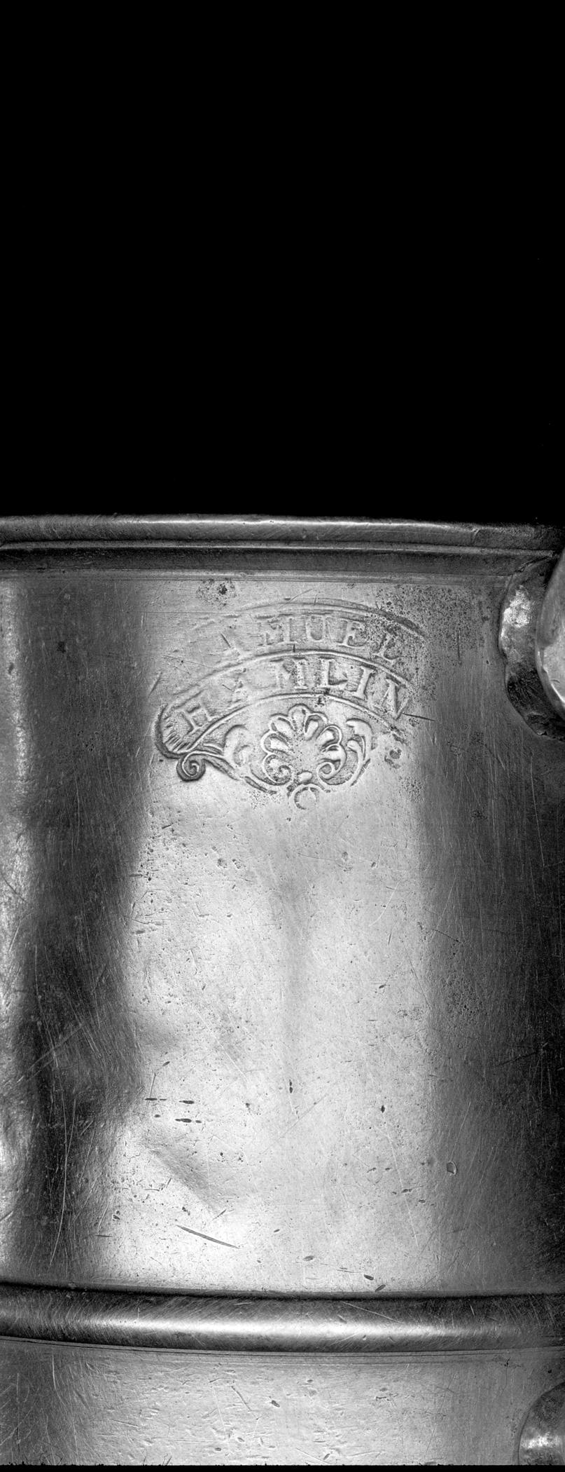 1956.0046.021 Pewter mug (mark)