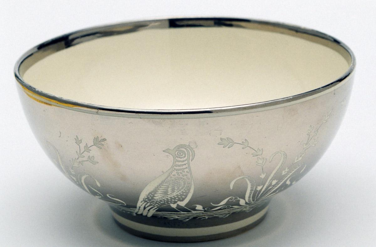 1956.0046.048 Lusterware bowl (view 1)