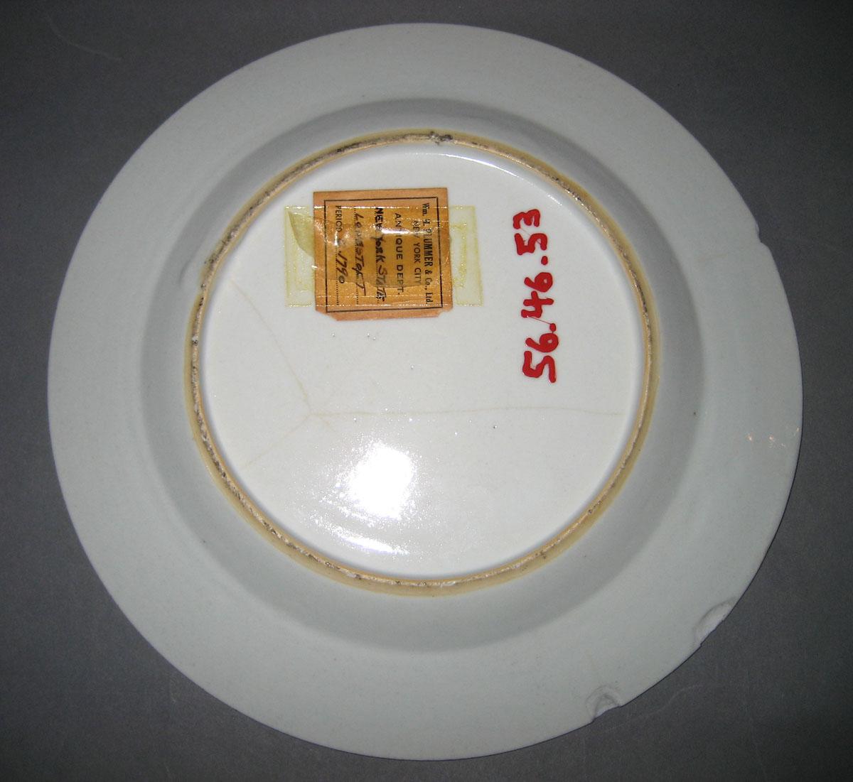 1956.0046.053 Porcelain Plate underside