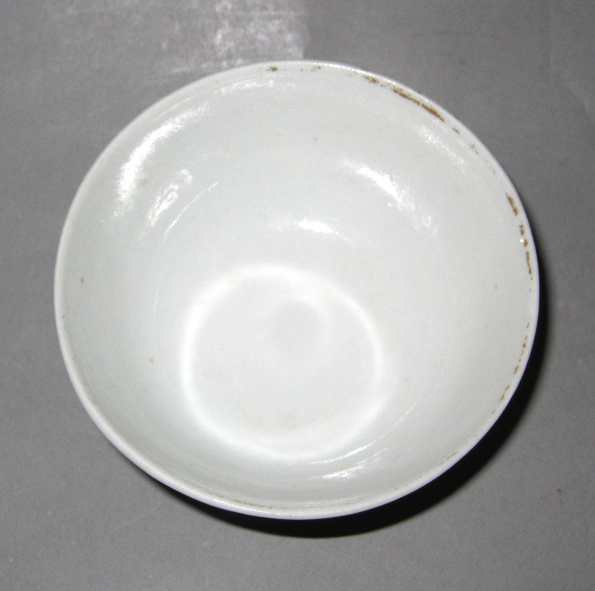 1956.0046.054 Porcelain teabowl top