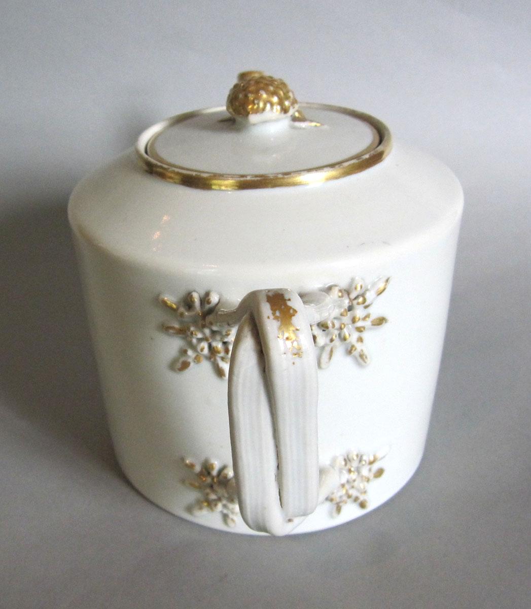 1956.0046.058 A,B Porcelain teapot handle