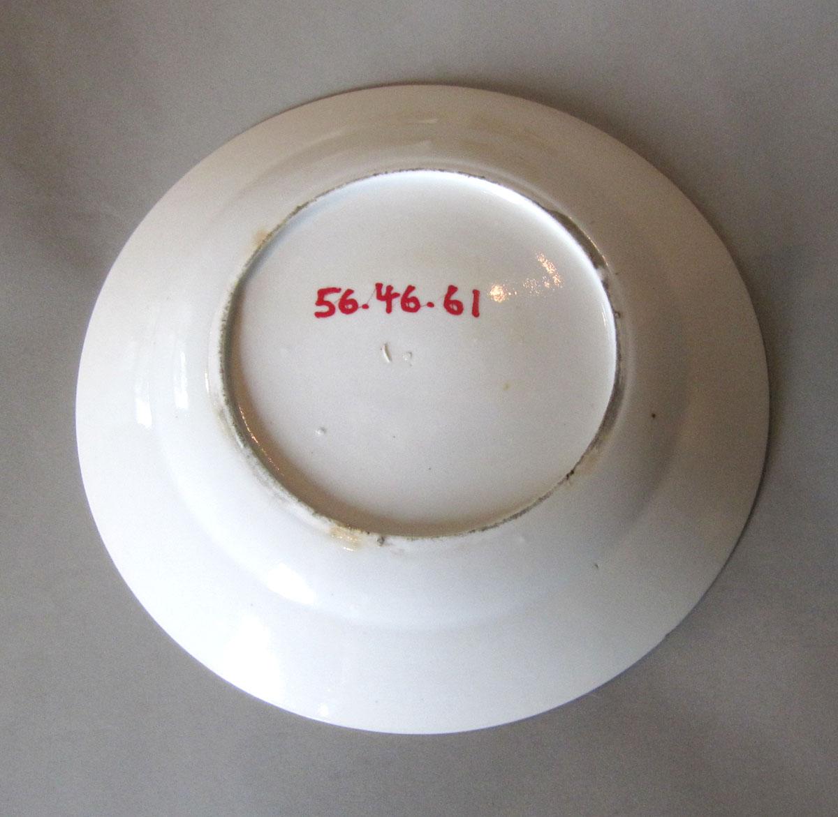 1956.0046.061 Porcelain plate underside