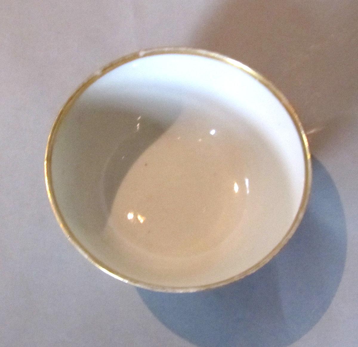 1956.0046.063 Porcelain cup top