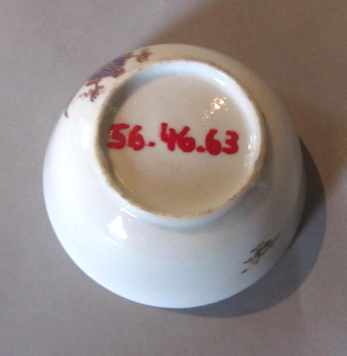 1956.0046.063 Porcelain cup underside