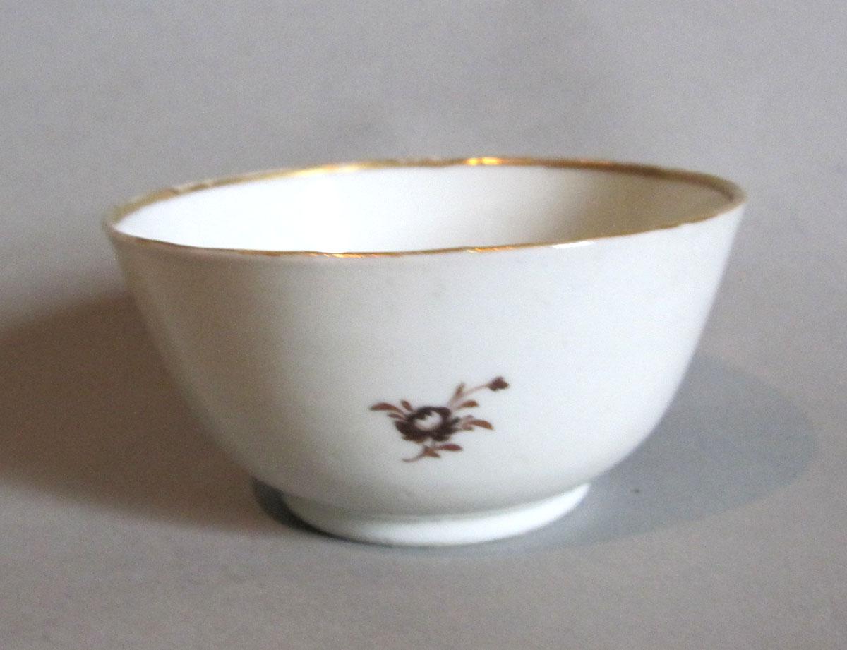 1956.0046.064 Porcelain cup reverse
