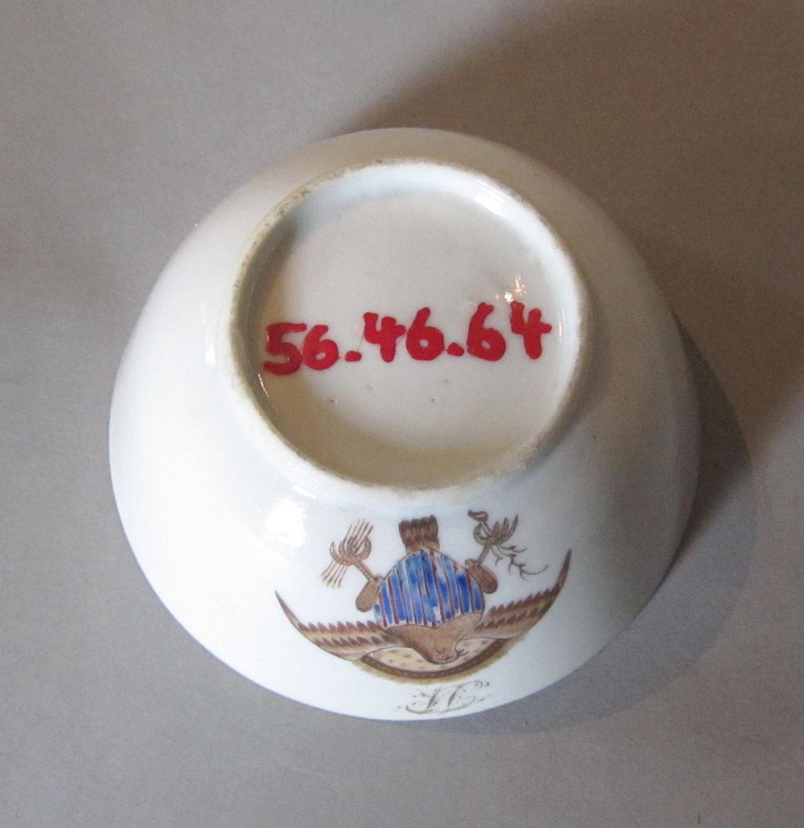 1956.0046.064 Porcelain cup underside