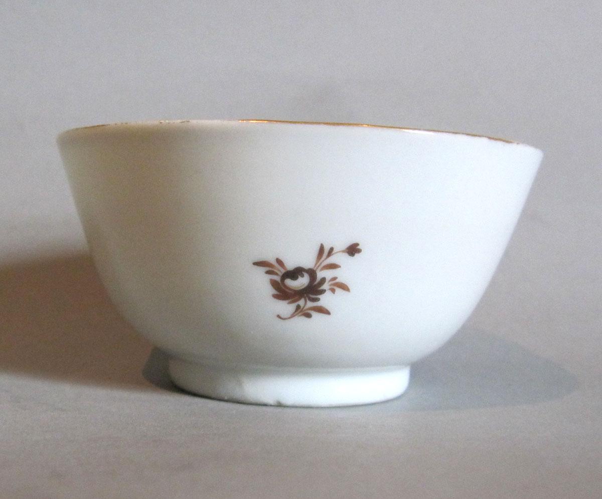 1956.0046.065 Porcelain cup reverse