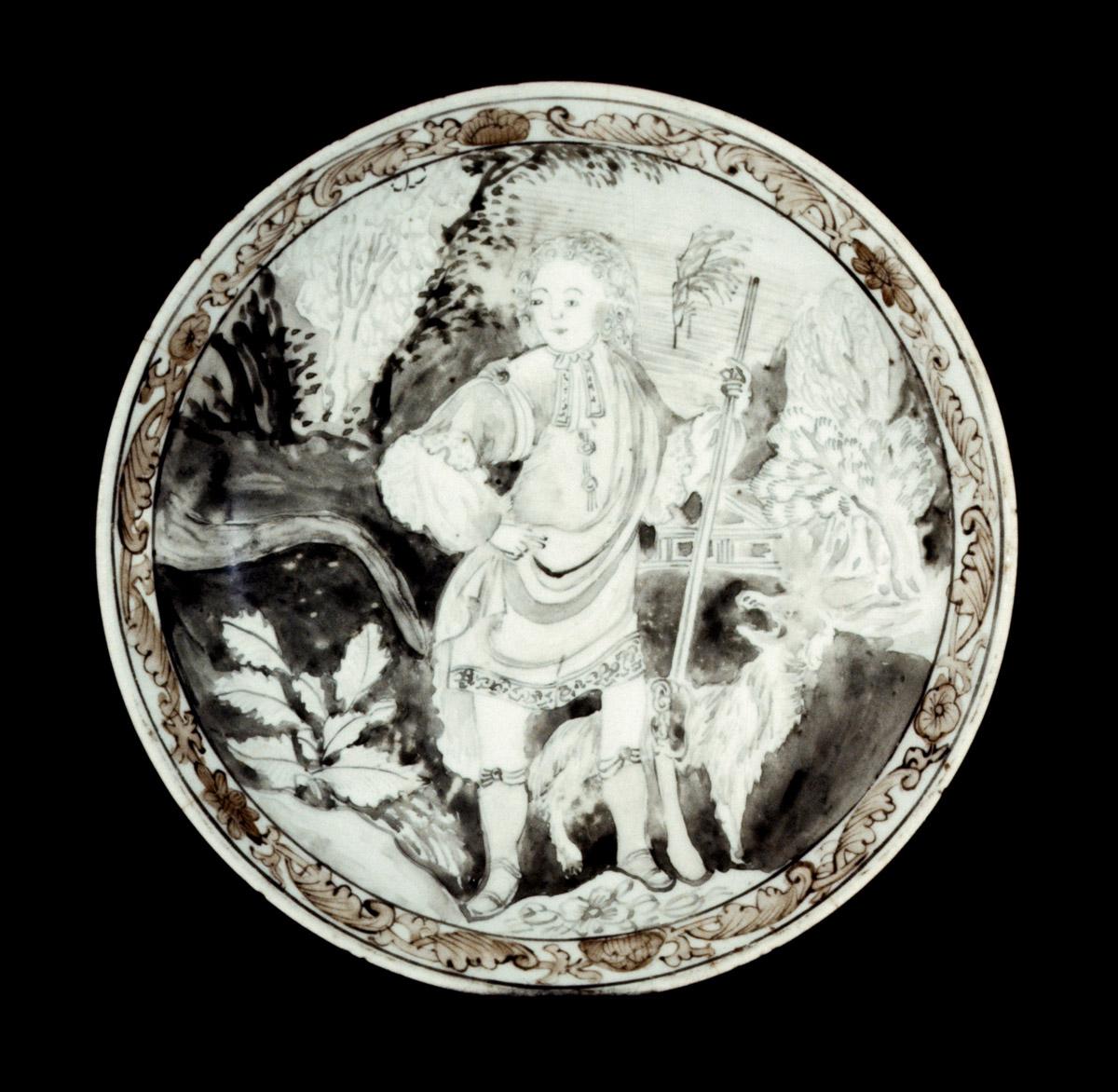1956.0046.084 Saucer, view 2