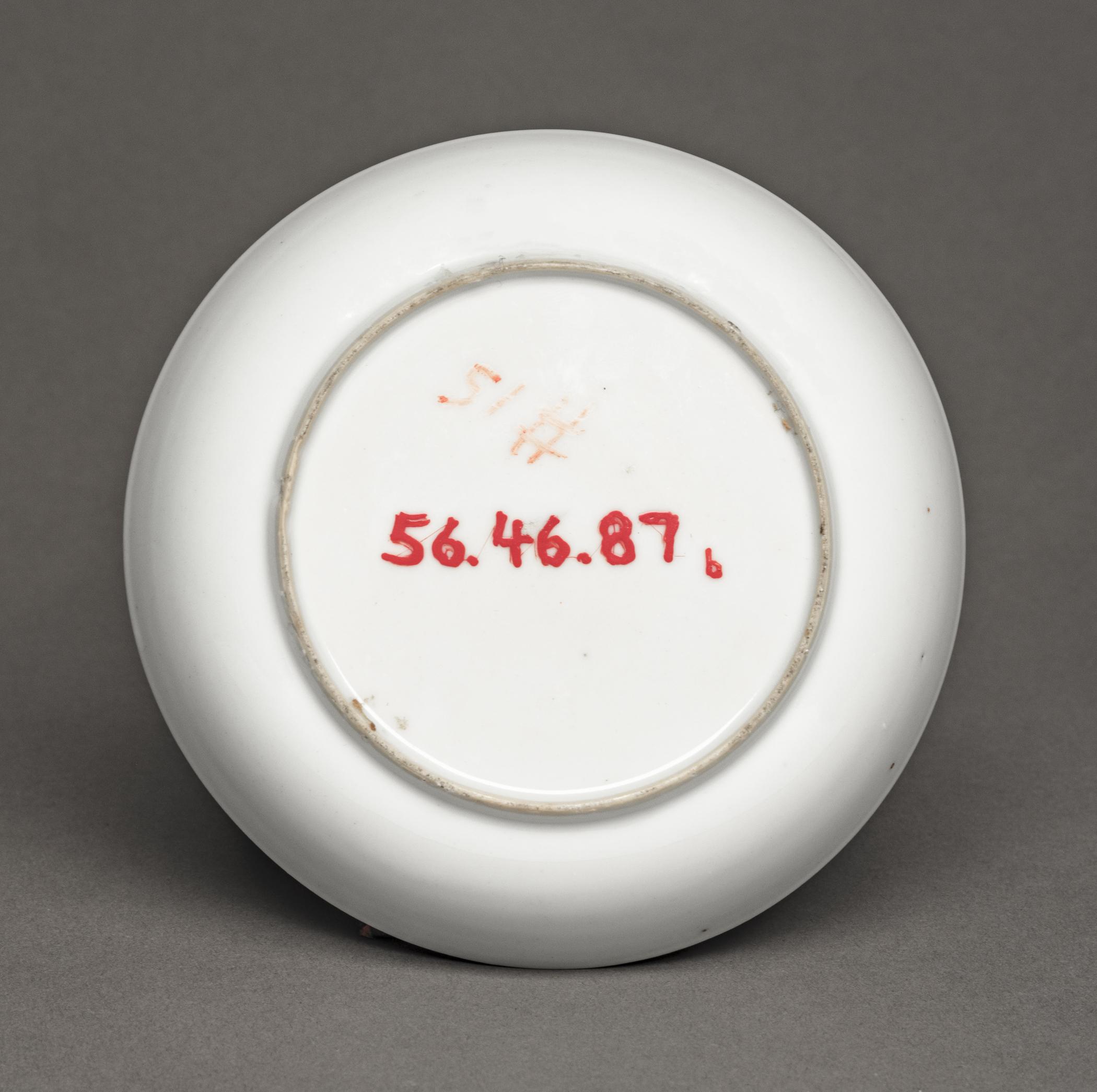 1956.0046.087 B Saucer, view 2