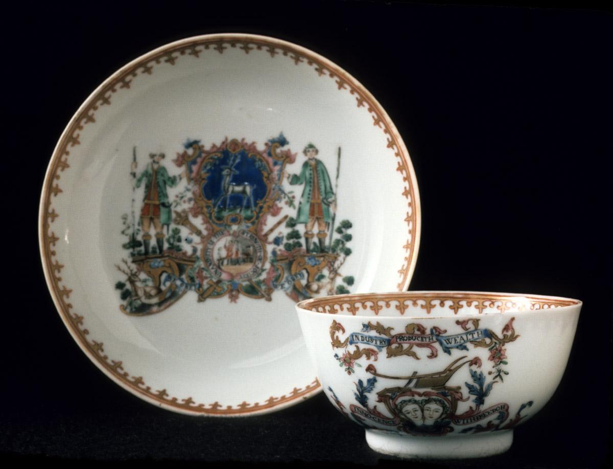 1956.0046.087 A, B Teabowl and Saucer