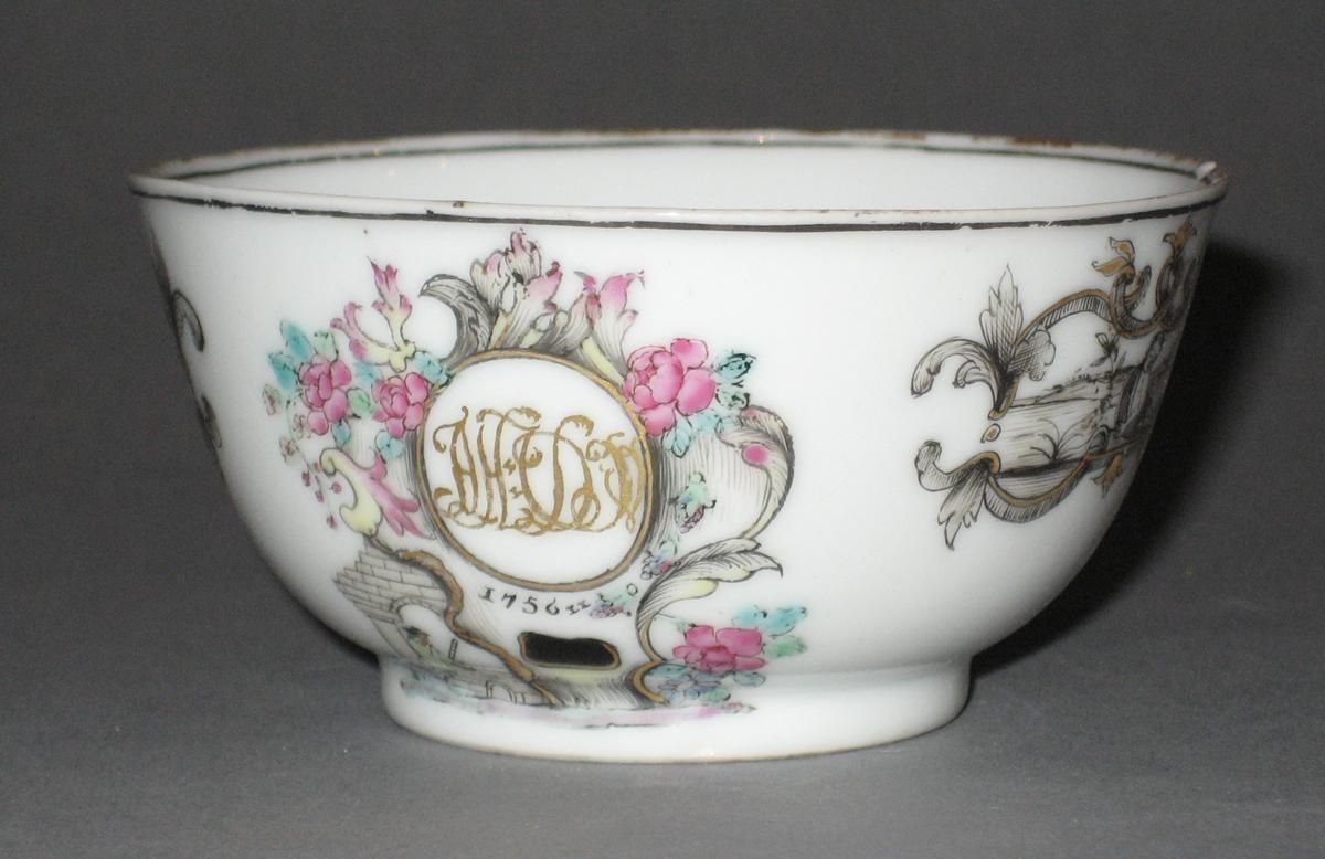 1956.0046.091 Porcelain teabowl