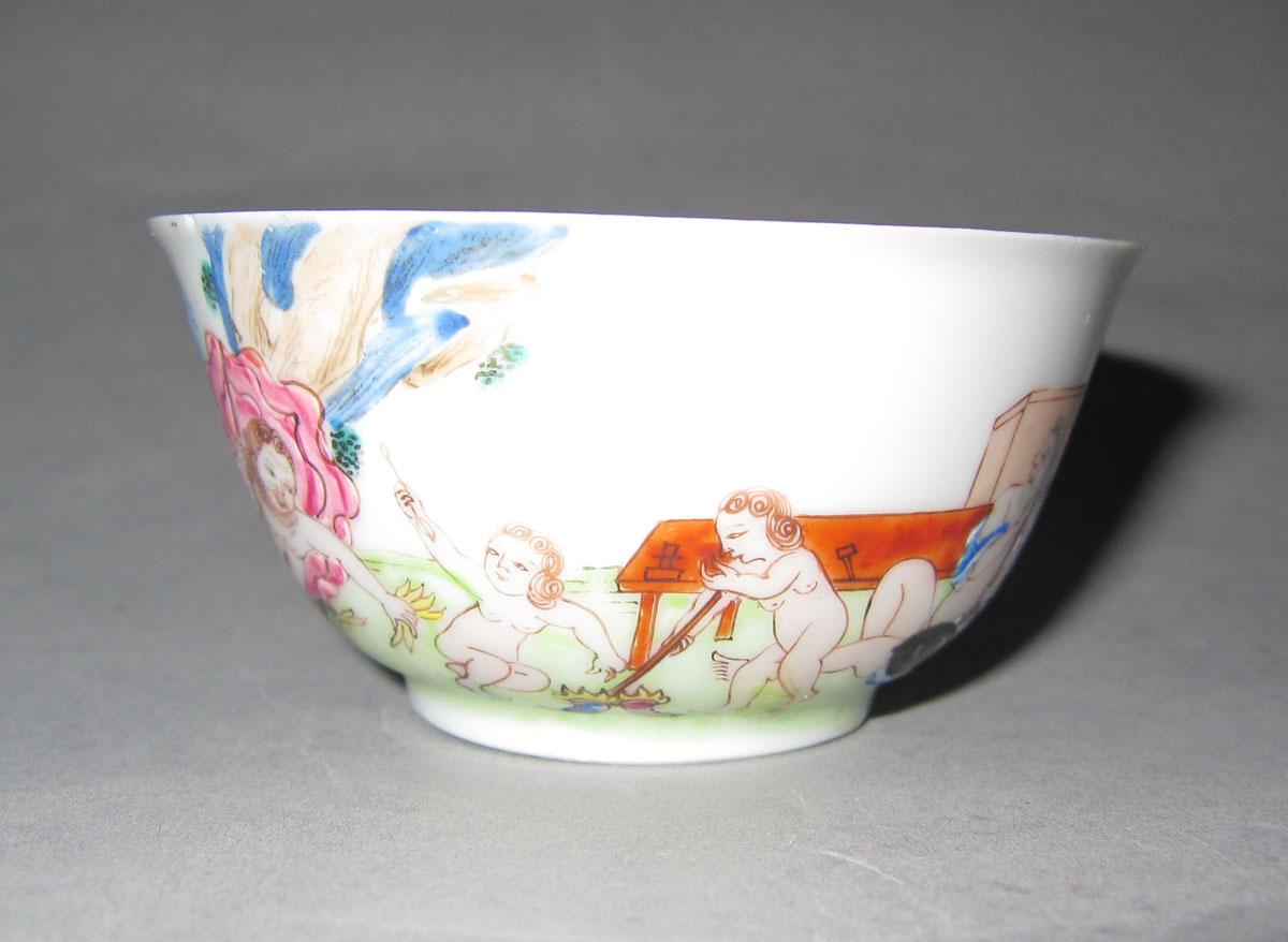 1956.0046.100 A Porcelain teabowl