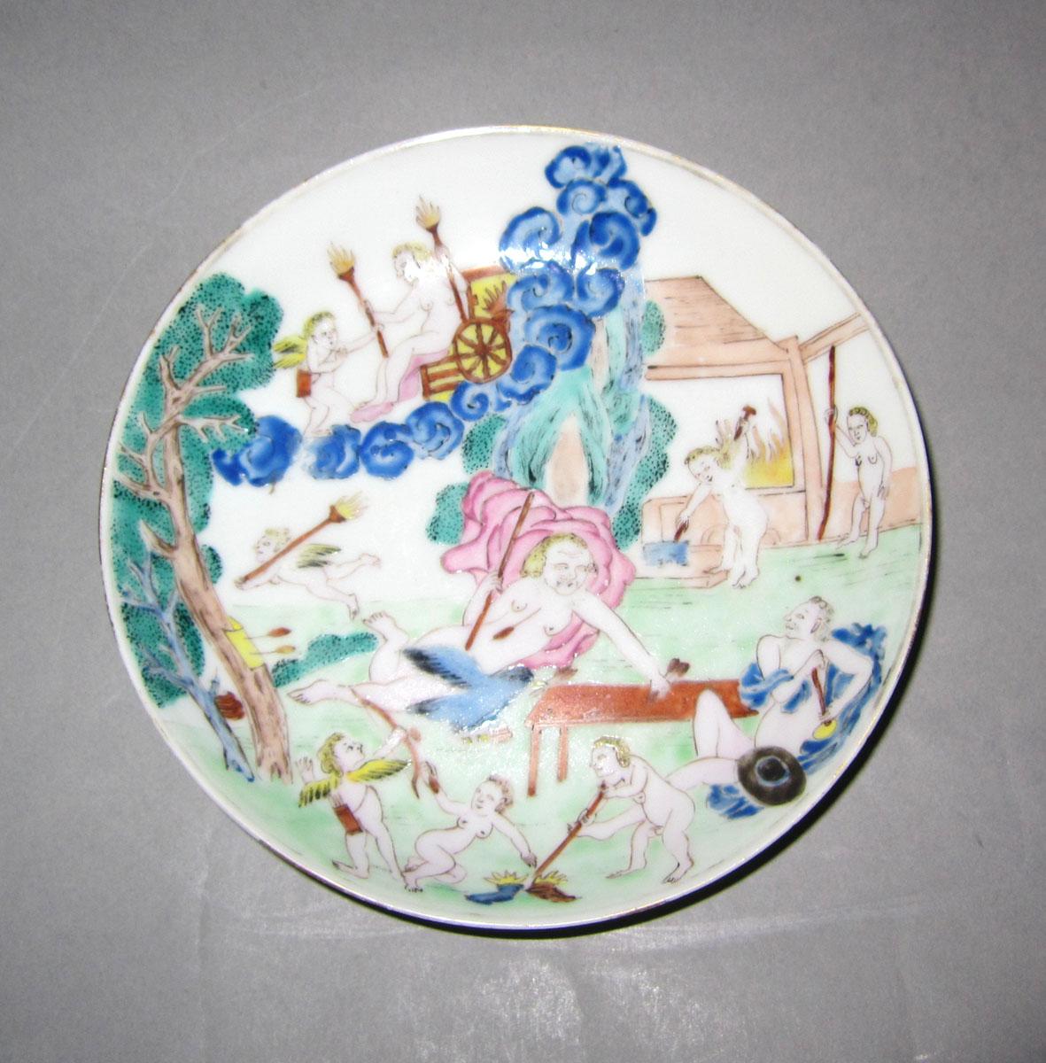 1956.0046.100 B Porcelain saucer