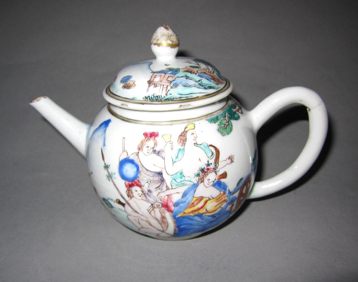 1956.0046.103 A, B Porcelain teapot