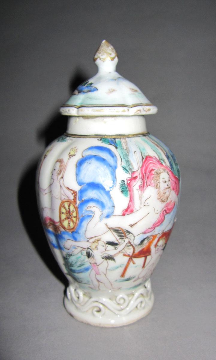 1956.0046.104 A, B Porcelain tea cannister face four