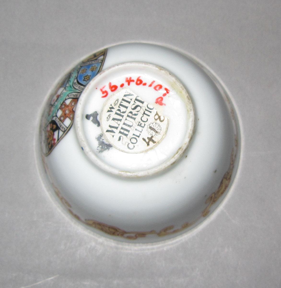 1956.0046.107 A Porcelain teabowl underside