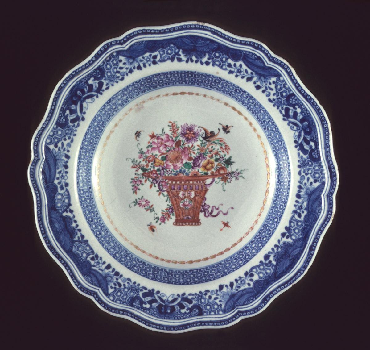 1956.0046.108 Plate or bowl, view 2