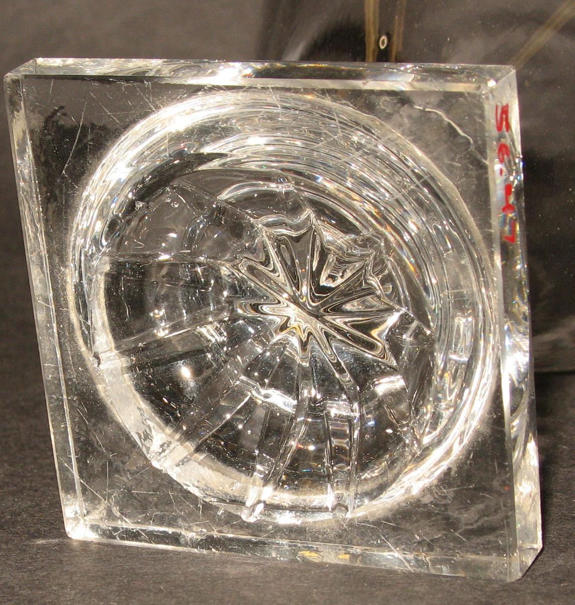 1956.0047 Glass goblet (underside)