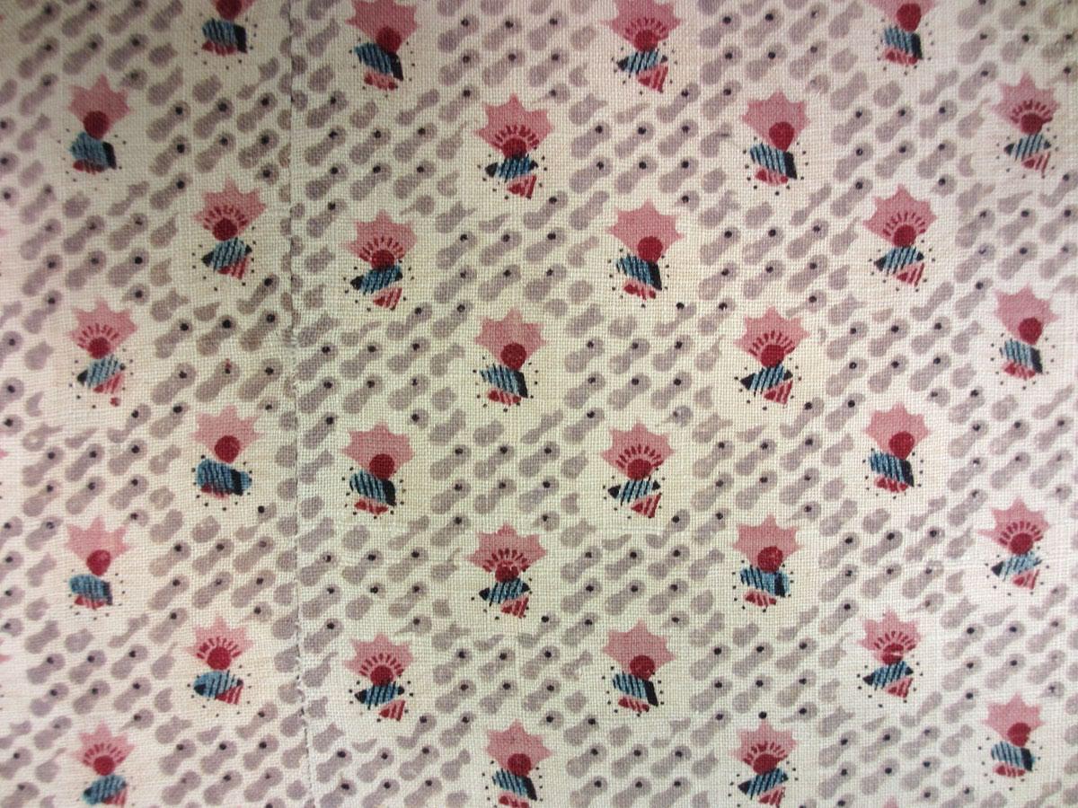 1956.0056.013 textile, printed repeat