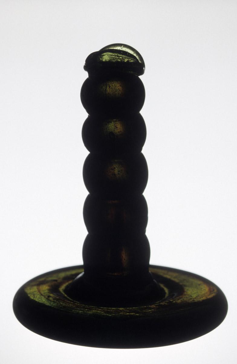 1956.0075.001 Glass pestle