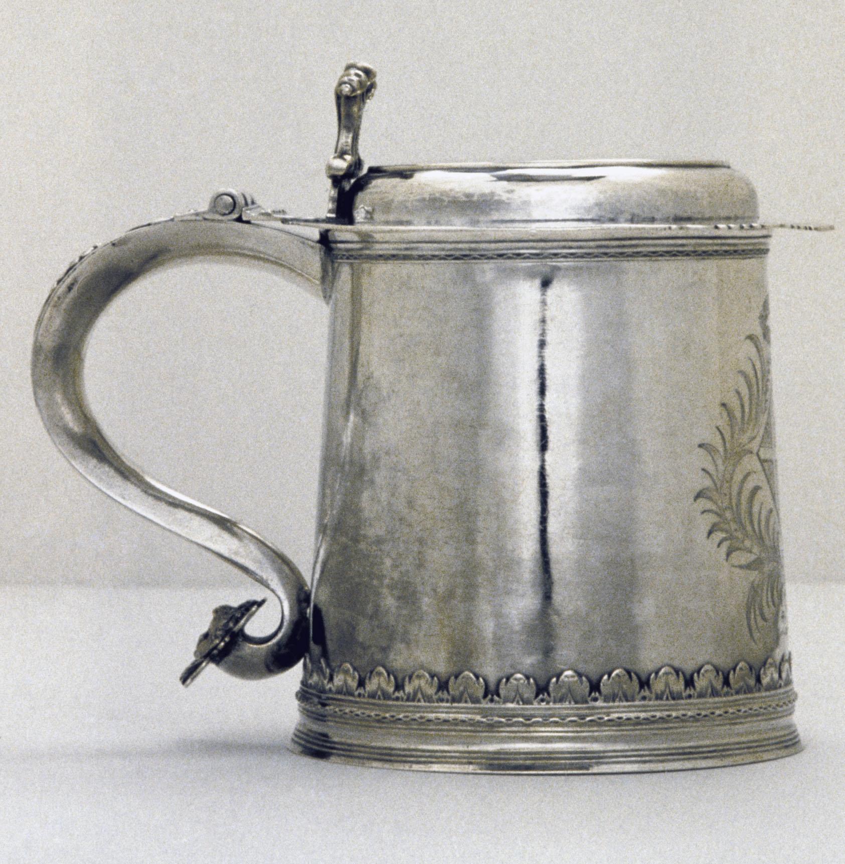 1956.0084 Tankard, view 12
