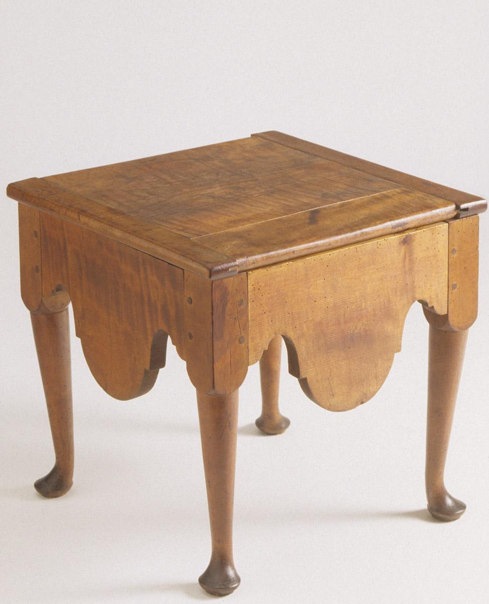 1956.0094.001 Close stool, view 3