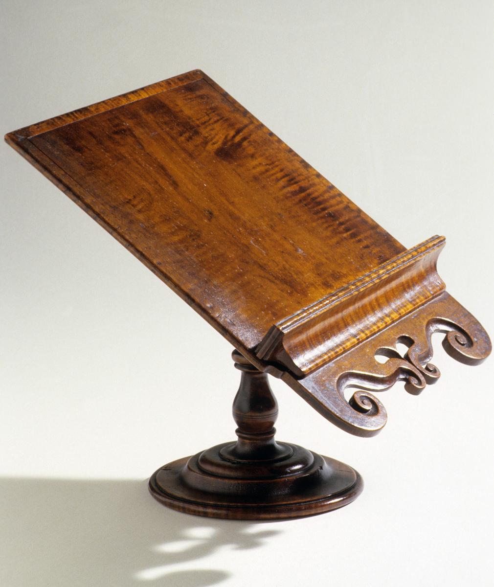 1956.0097 Stand
