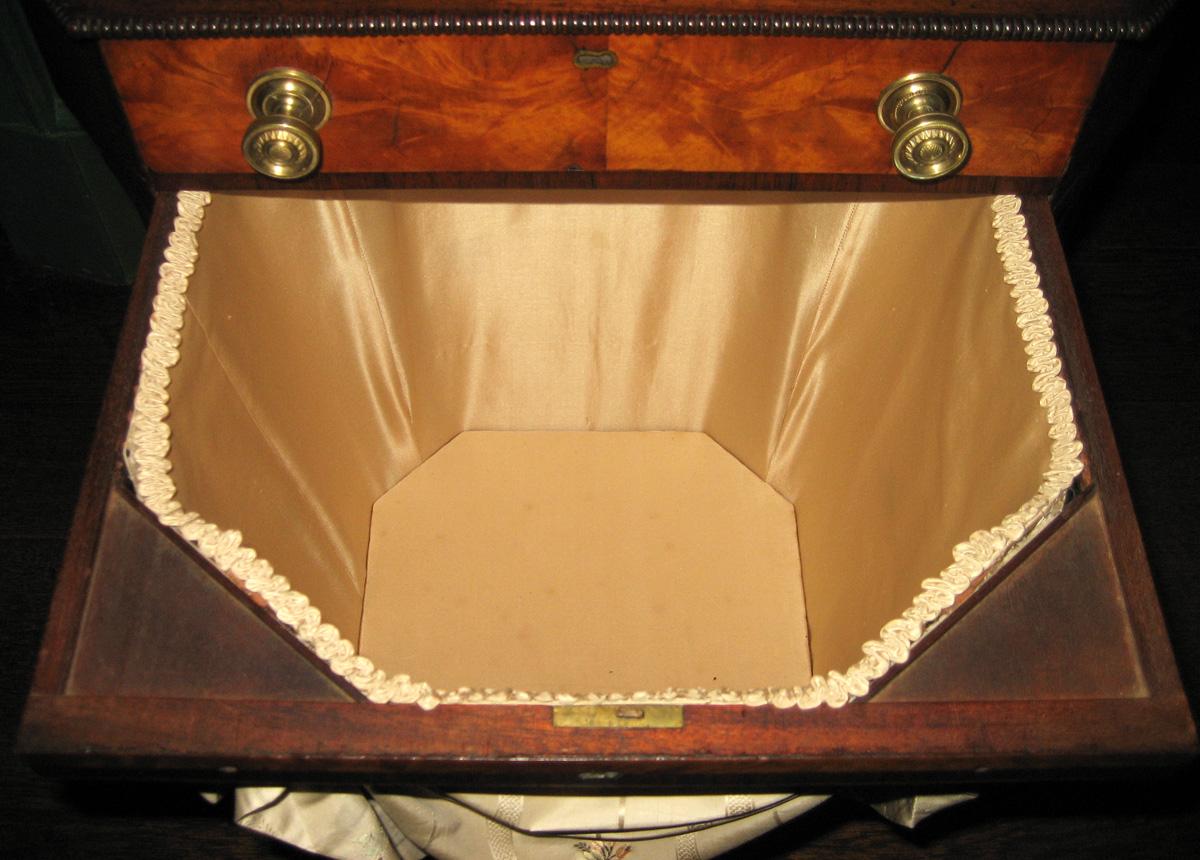 1956.0502 Work table view 6