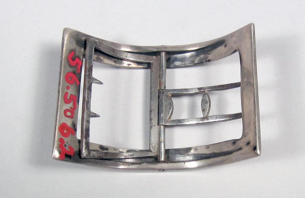 1956.0506.002 Buckle underside