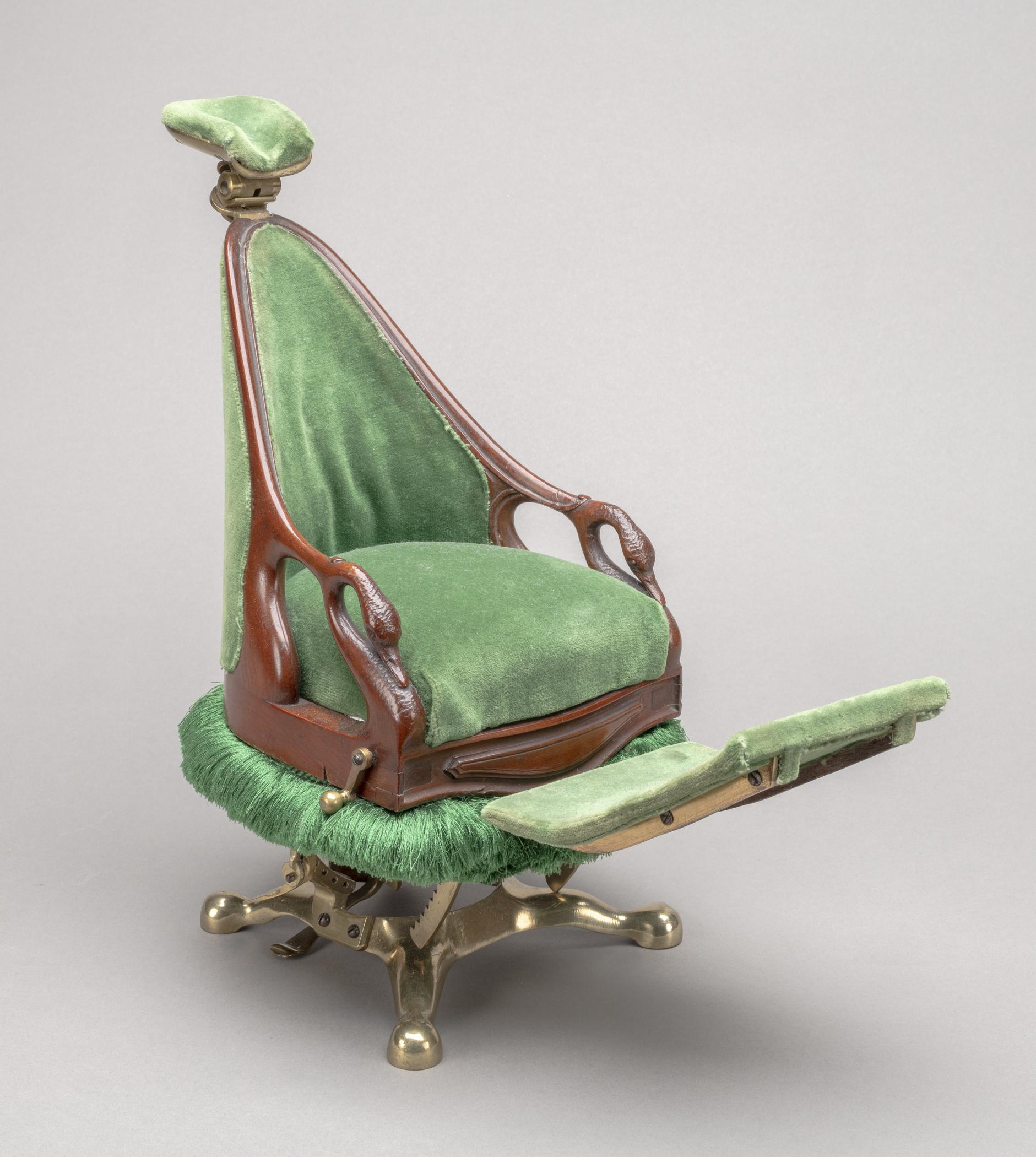 1956.0517 Chair, view 2