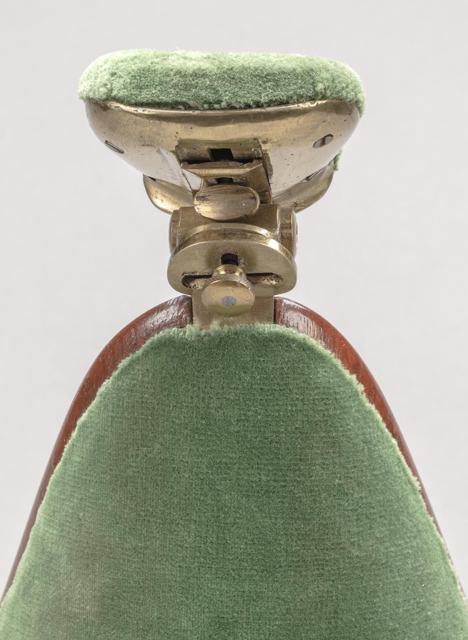 1956.0517 Chair, detail 4