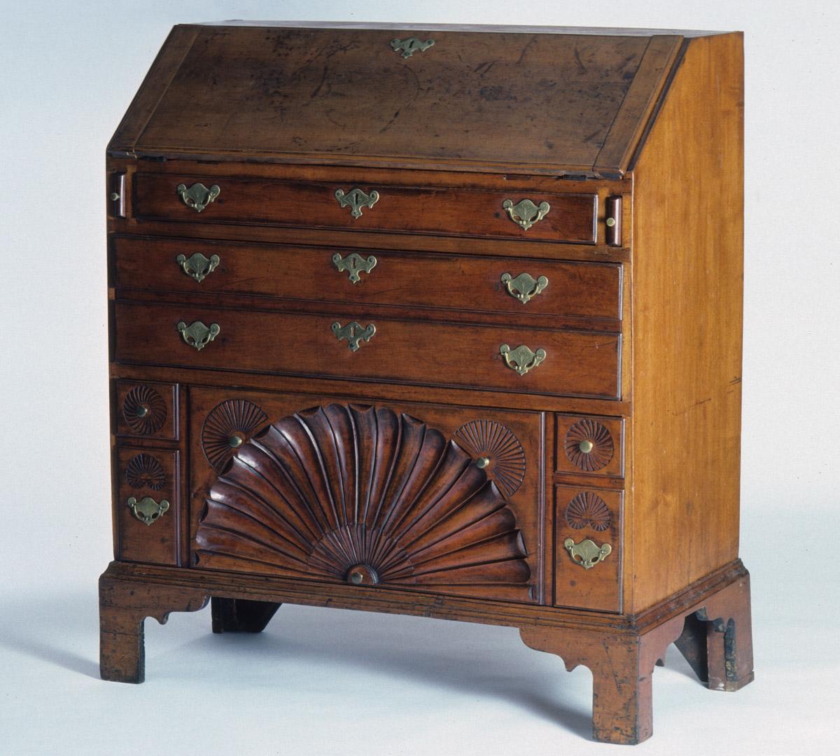 1956.0522 Desk, view 4