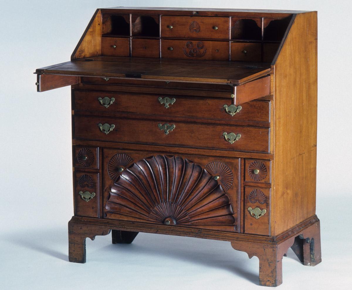 1956.0522 Desk, view 5