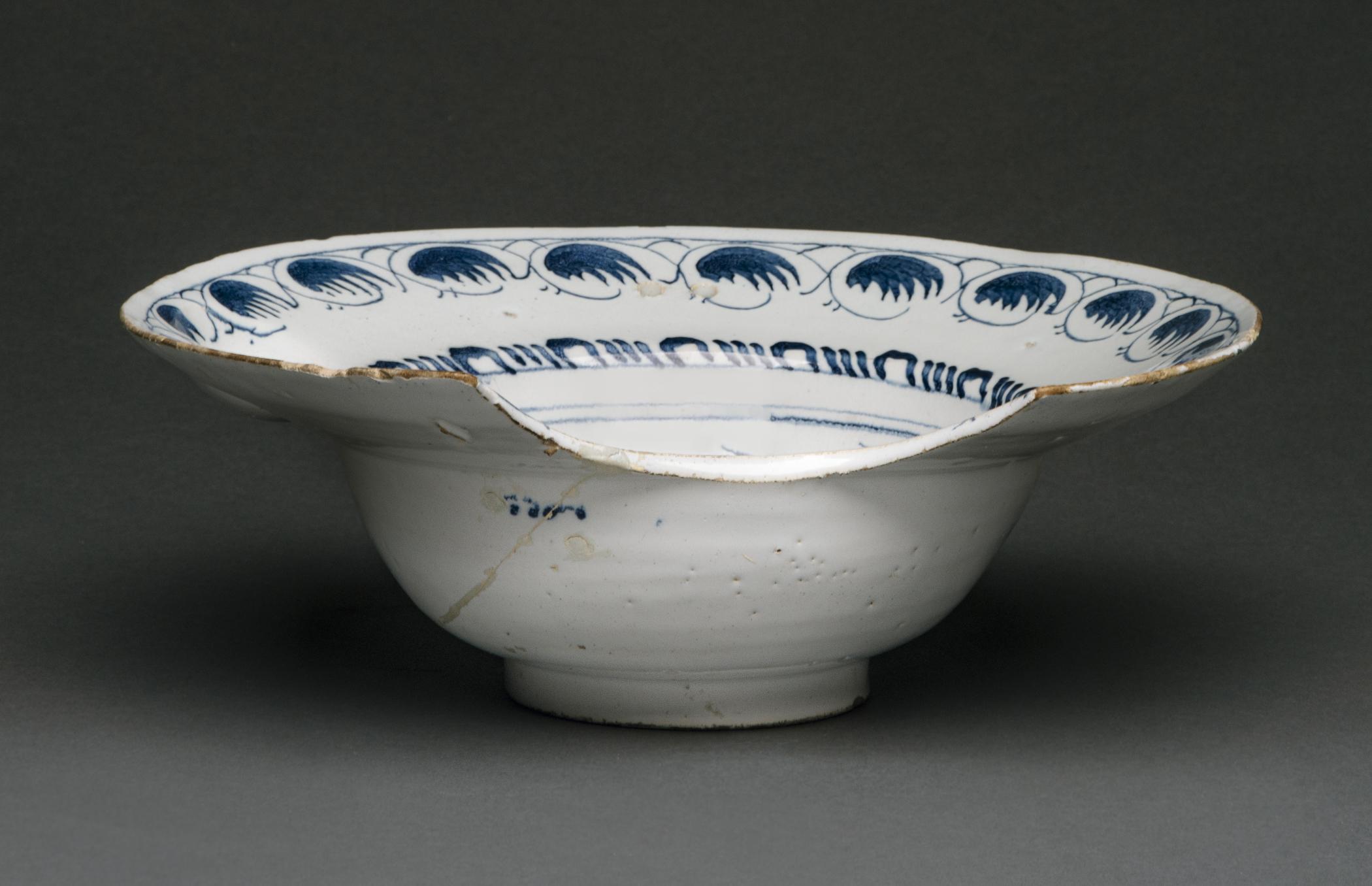 1956.0537 Apothecary bowl, view 6