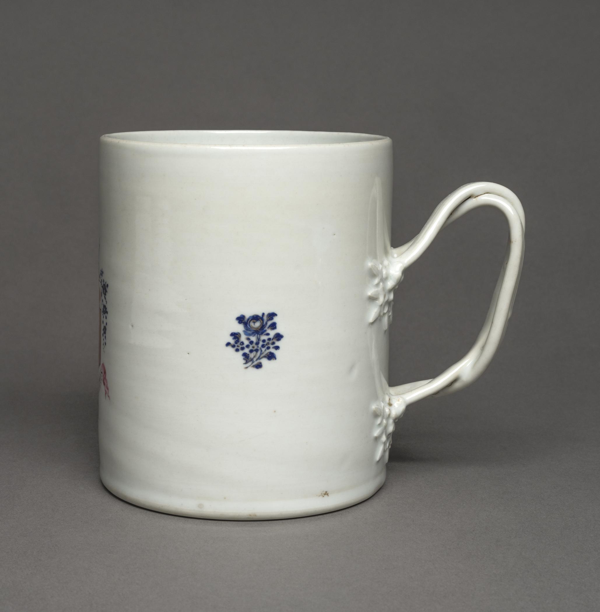 1956.0547 Mug, view 3