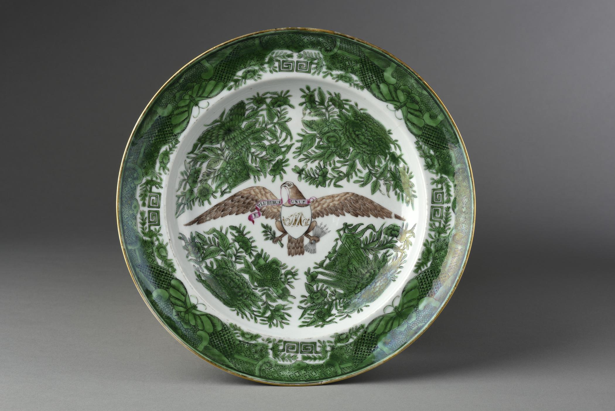 1956.0548.001 Plate or bowl, view 1