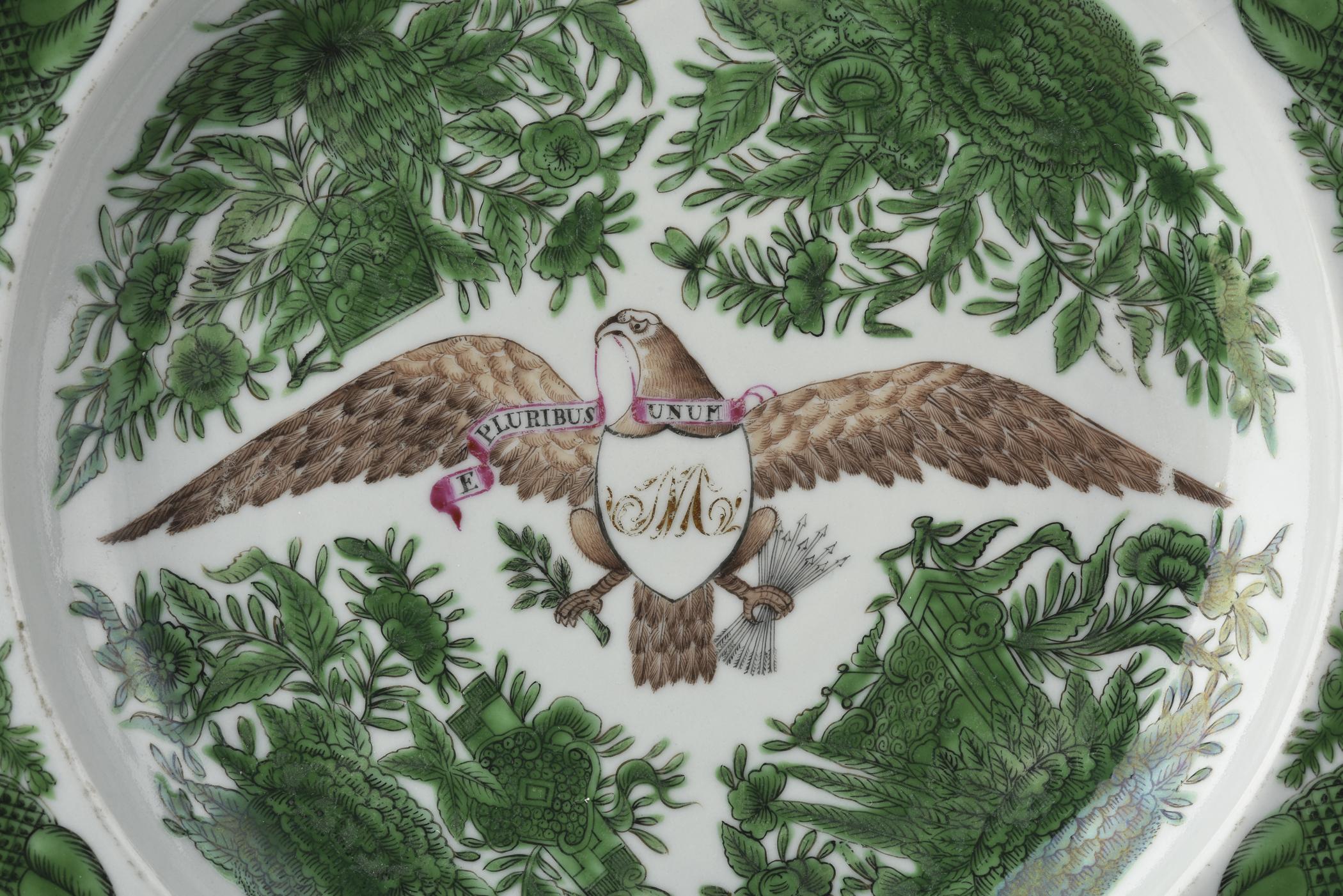 1956.0548.001 Plate or bowl, detail 1