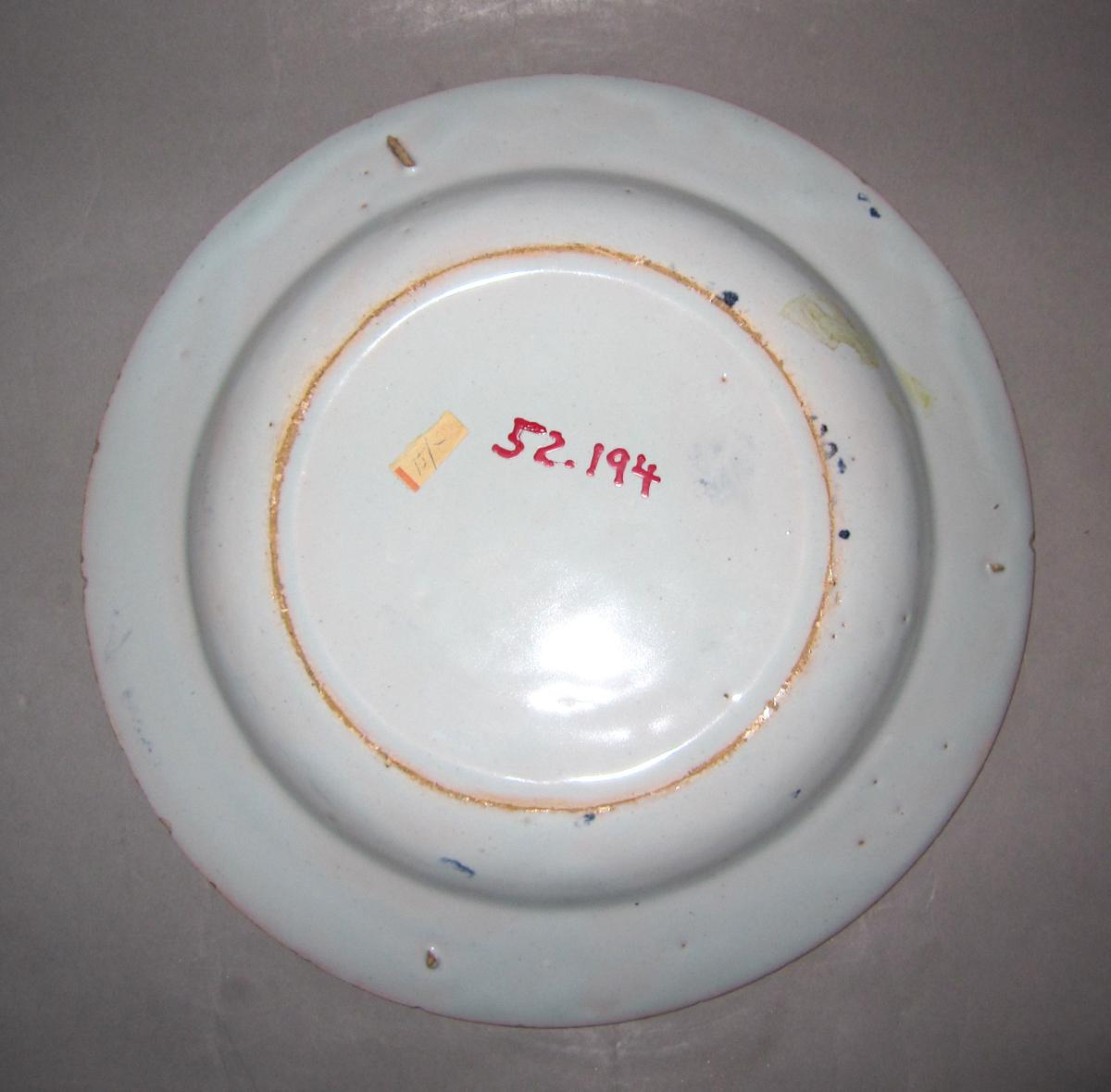 1952.0194 Delft plate underside