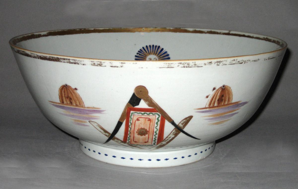 1956.0555 Punch bowl view 3