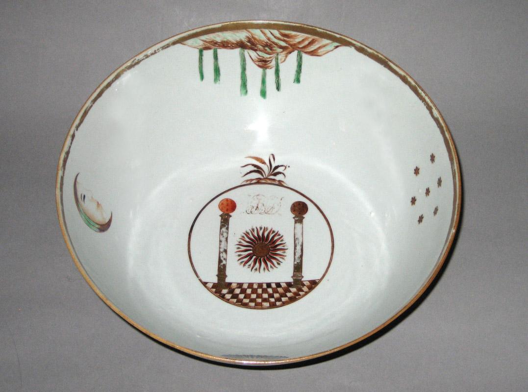 1956.0555 Punch bowl upper