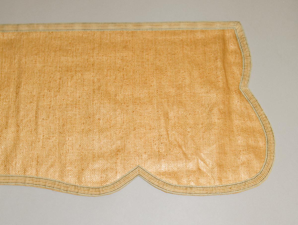 1956.0589 d Bed hanging, Valance detail