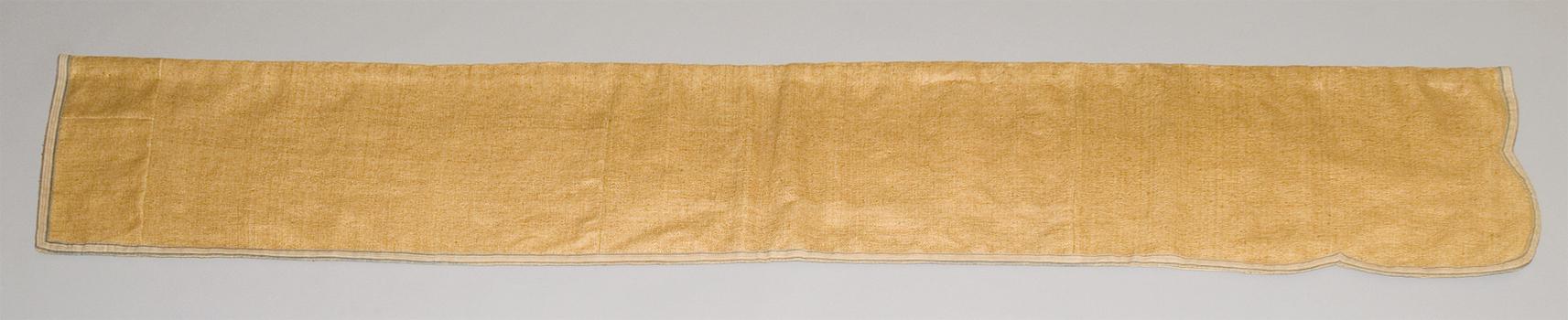 1956.0589 h  Bed hanging, Valance