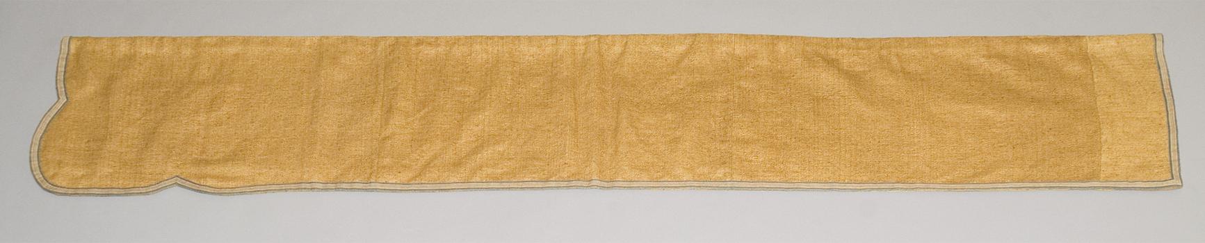 1956.0589 f, i Bed hanging, Valance