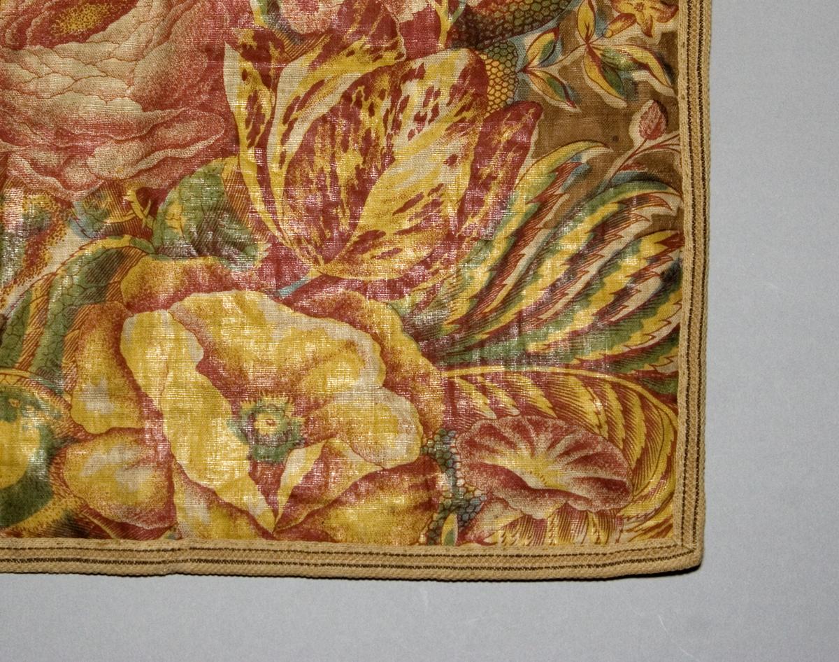 1956.0590.001 B Window Hanging, Side Curtain, Edge Detail